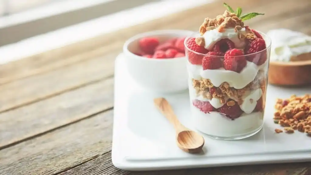 Fresh Fruit Yoghurt